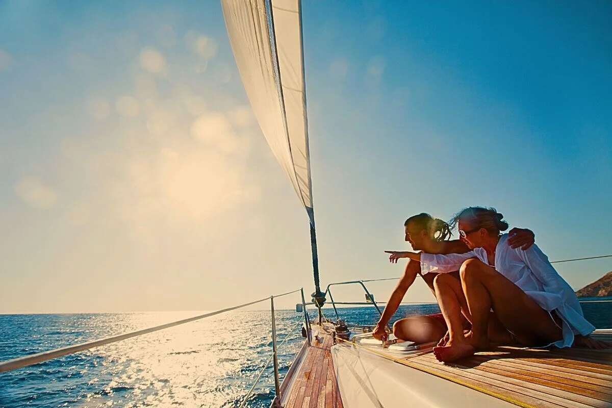 luxury saliling trip