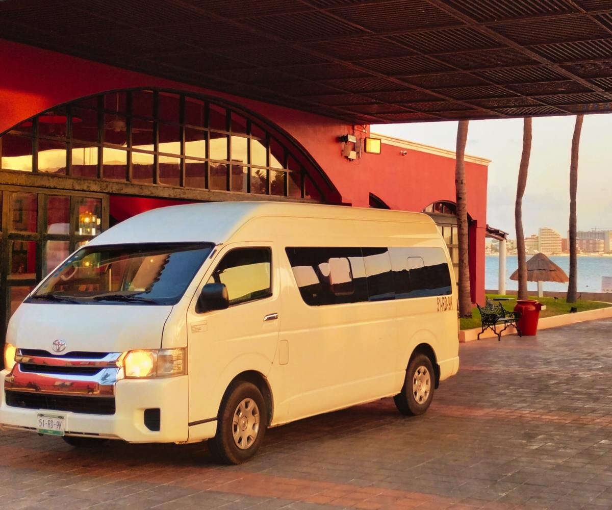 airport shuttle riviera maya